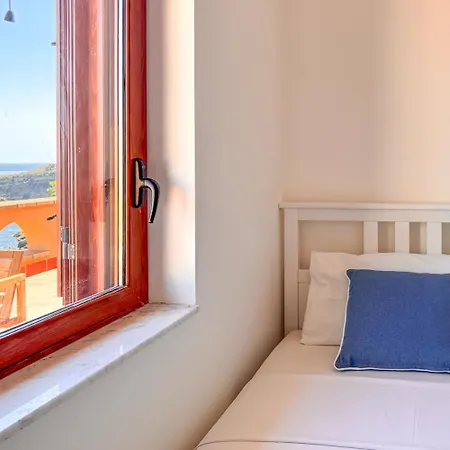 Aldo House Agnone Bagni